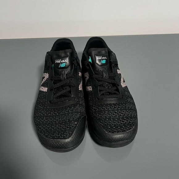 New Balance Women’s Minimus Prevail Training shoes - Picture 3 of 7